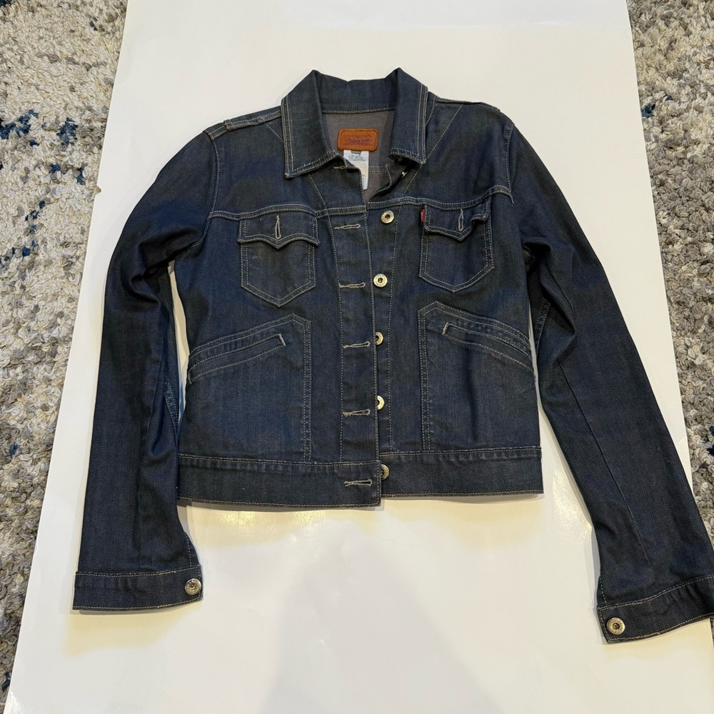 Levi’s vintage denim jean jacket small